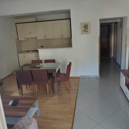 Apartment Strbic Плоче Экстерьер фото