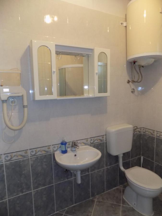 Apartment Strbic Плоче Экстерьер фото