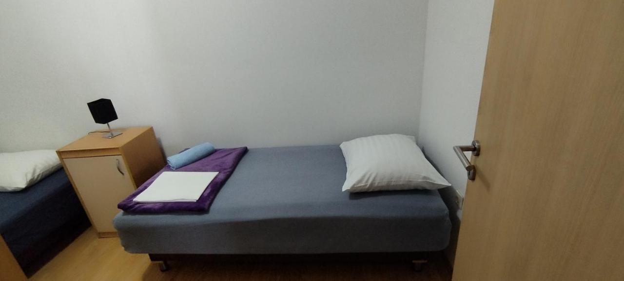 Apartment Strbic Плоче Экстерьер фото