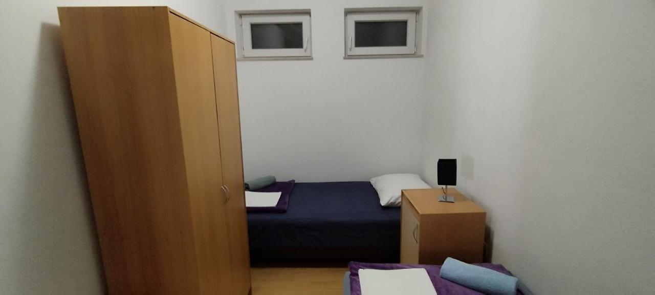 Apartment Strbic Плоче Экстерьер фото